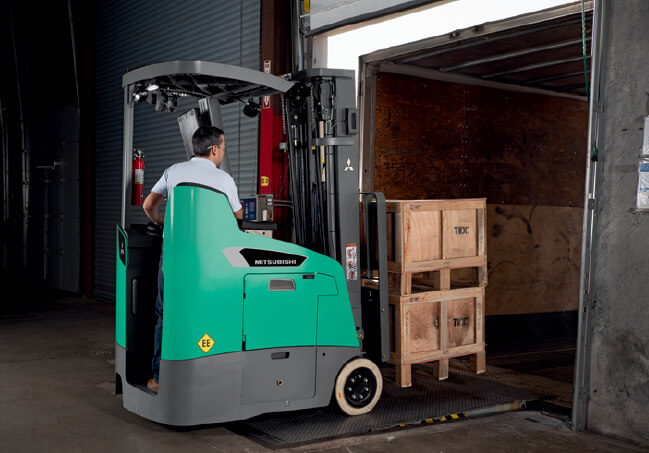 Mitsubishi Reach Truck